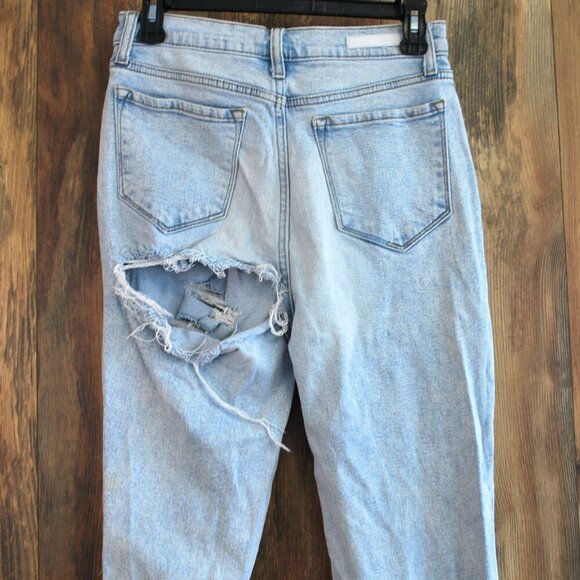 Cello Super Distressed High Rise Mom Jean Women's Jeans 9 - Picture 4 of 6